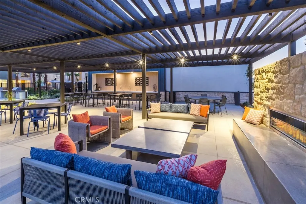 4152 S S. LIMECREST PASEO, #15
