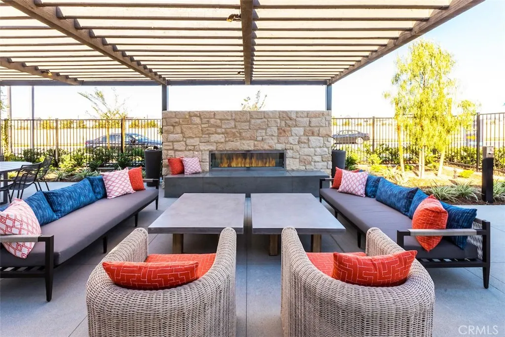 4152 S S. LIMECREST PASEO, #15