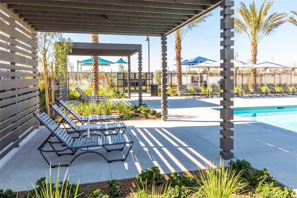 4152 S S. LIMECREST PASEO, #15