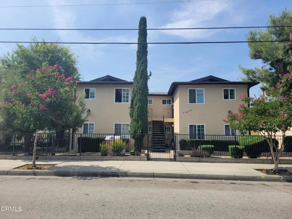 13859 Ramona Parkway