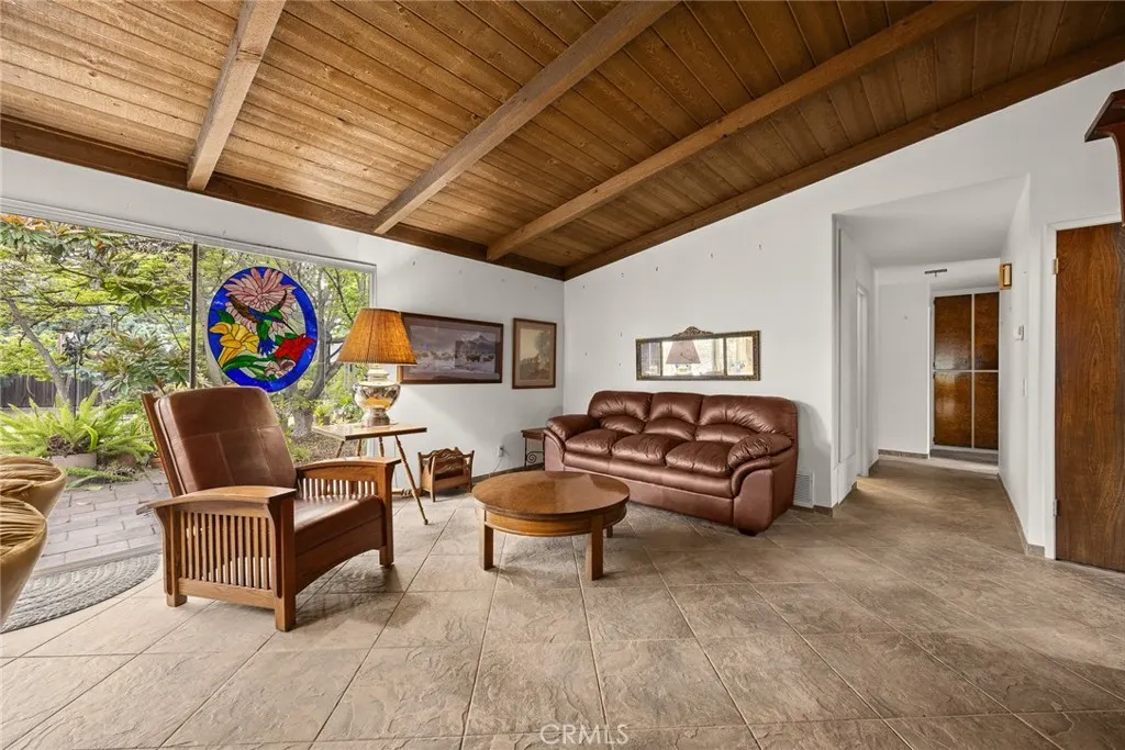 1314 Pebble Springs Lane