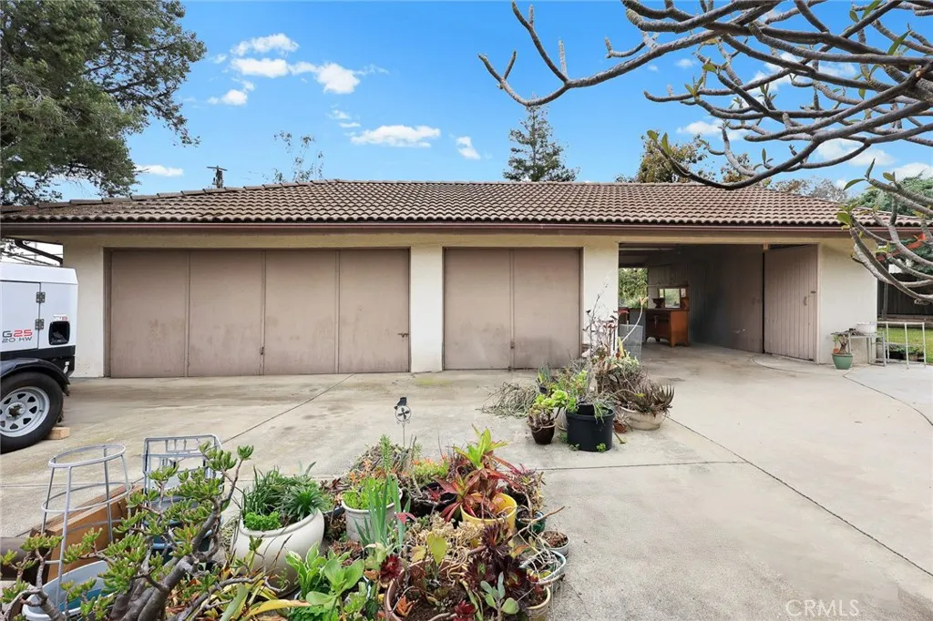 1314 Pebble Springs Lane