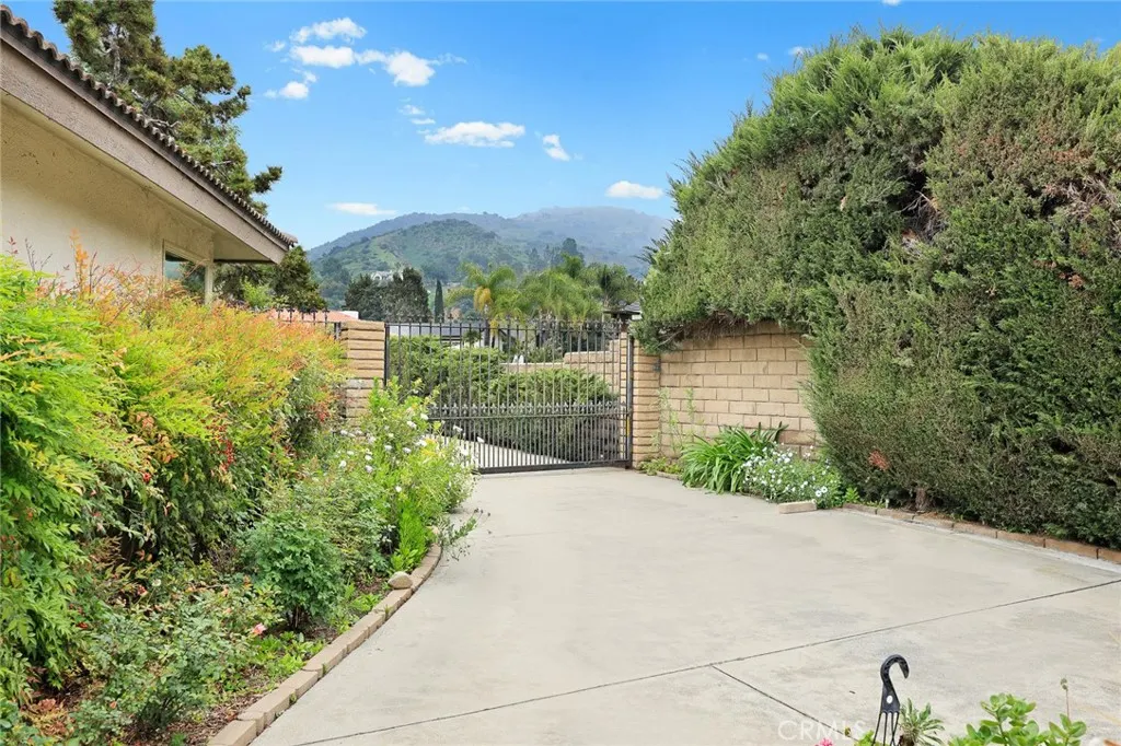 1314 Pebble Springs Lane