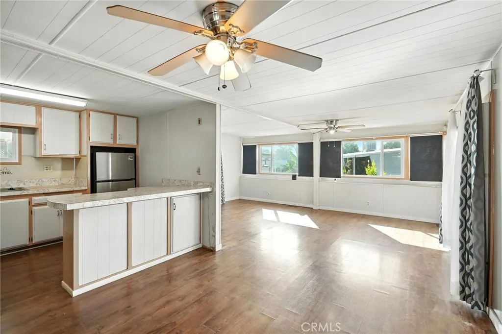 2755 Arrow Highway, #19