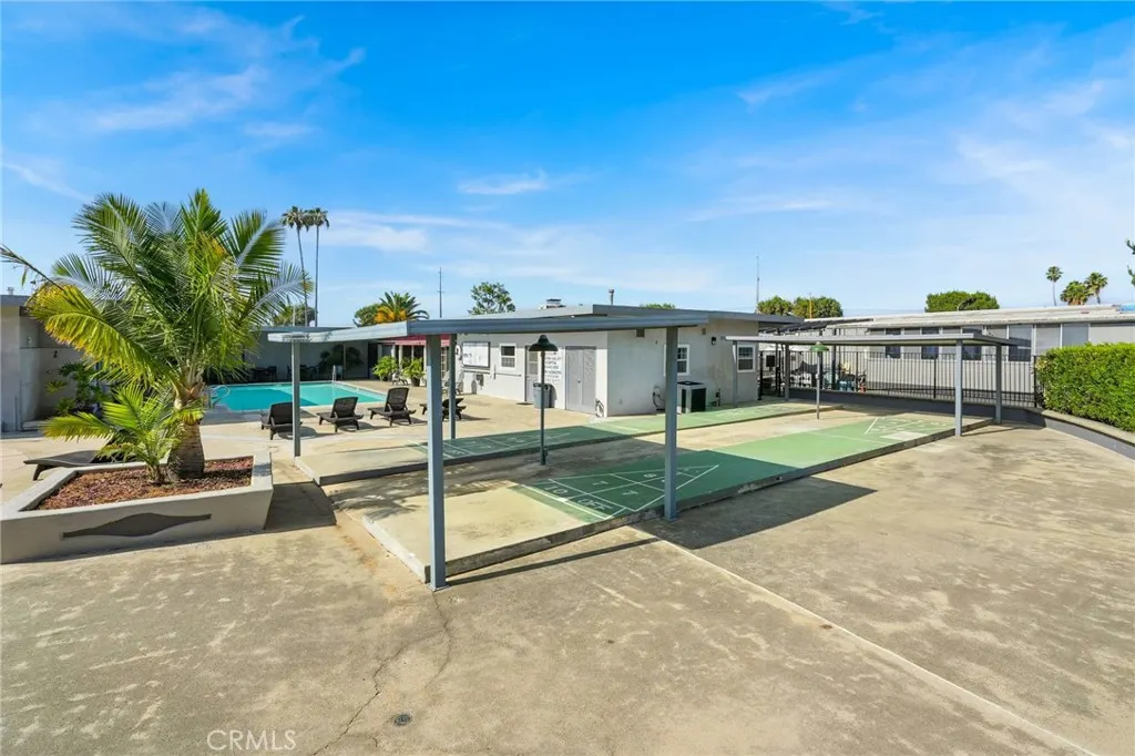 2755 Arrow Highway, #19