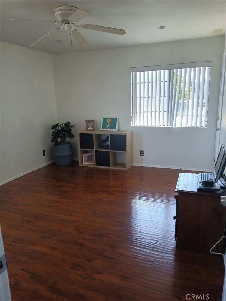 4900 N Grand Avenue, #325