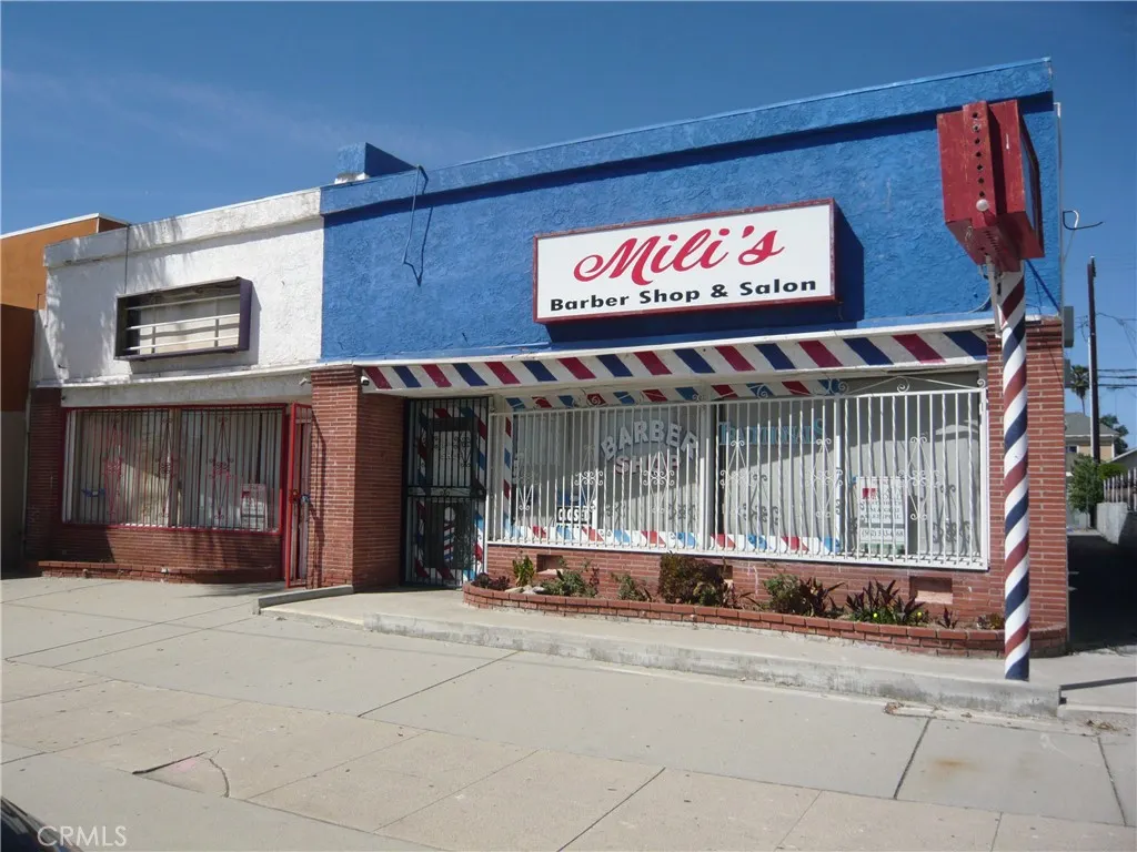 325 N Azusa Avenue