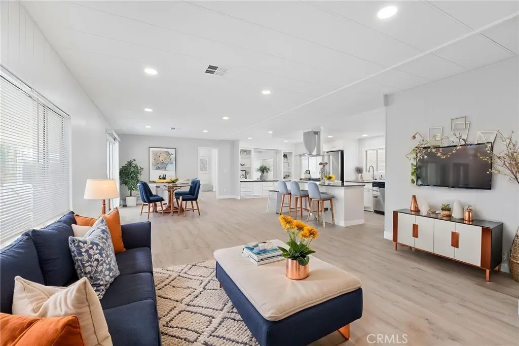 11250 Ramona, #216
