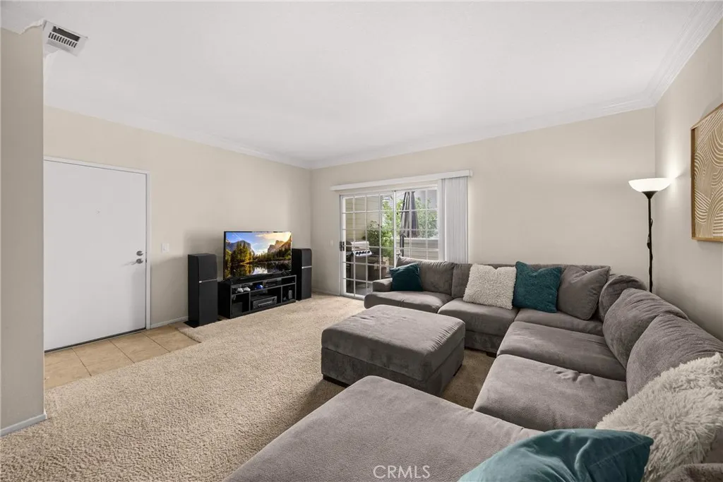 777 S Citrus Avenue, #221