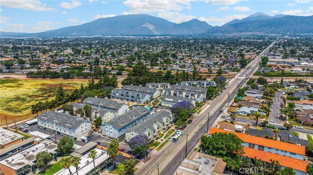 777 S Citrus Avenue, #221