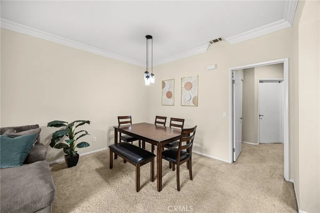 777 S Citrus Avenue, #221