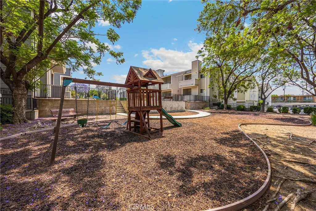 777 S Citrus Avenue, #221