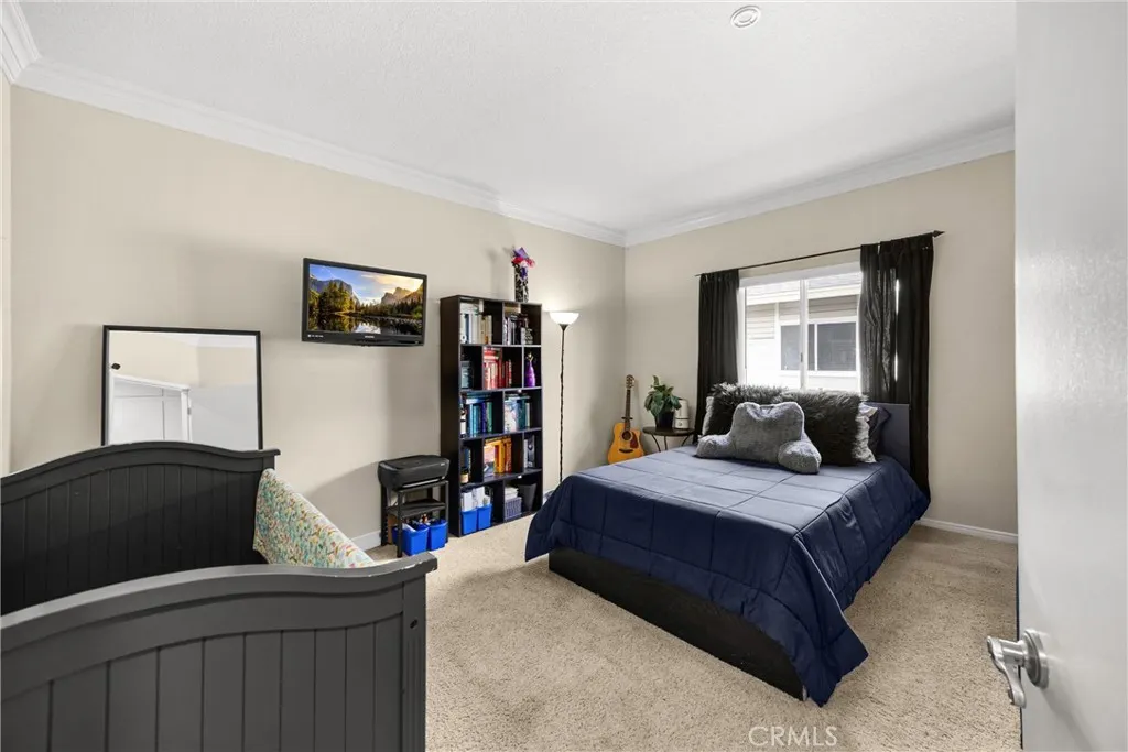 777 S Citrus Avenue, #221