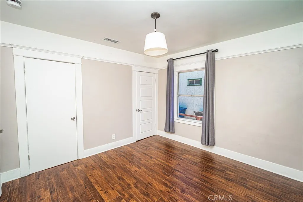 220 Palm Place