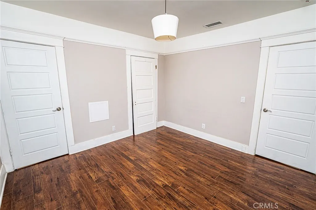 220 Palm Place