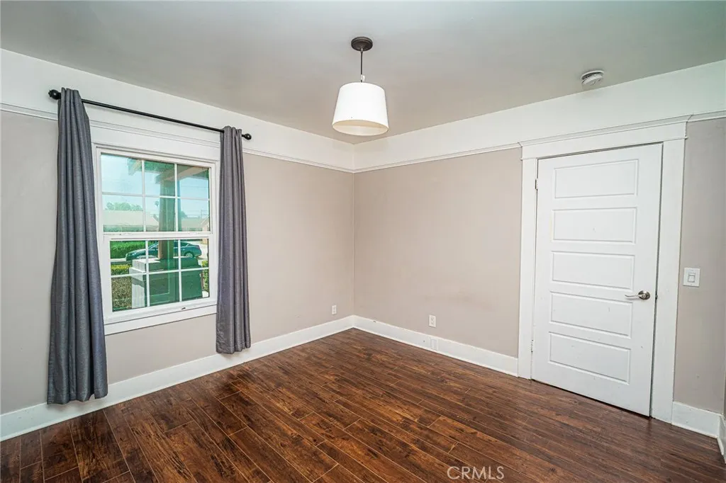 220 Palm Place