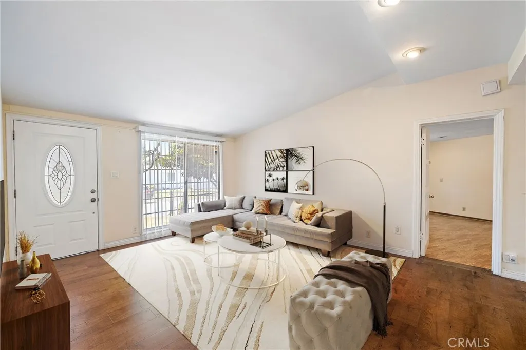 816 Delay Avenue