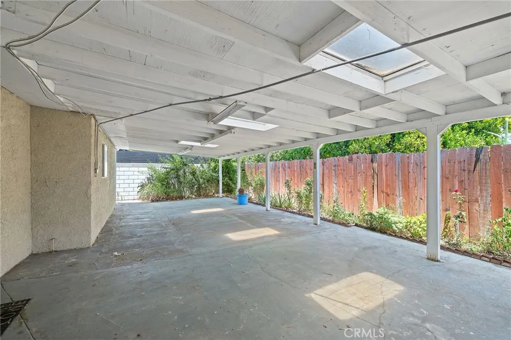 816 Delay Avenue