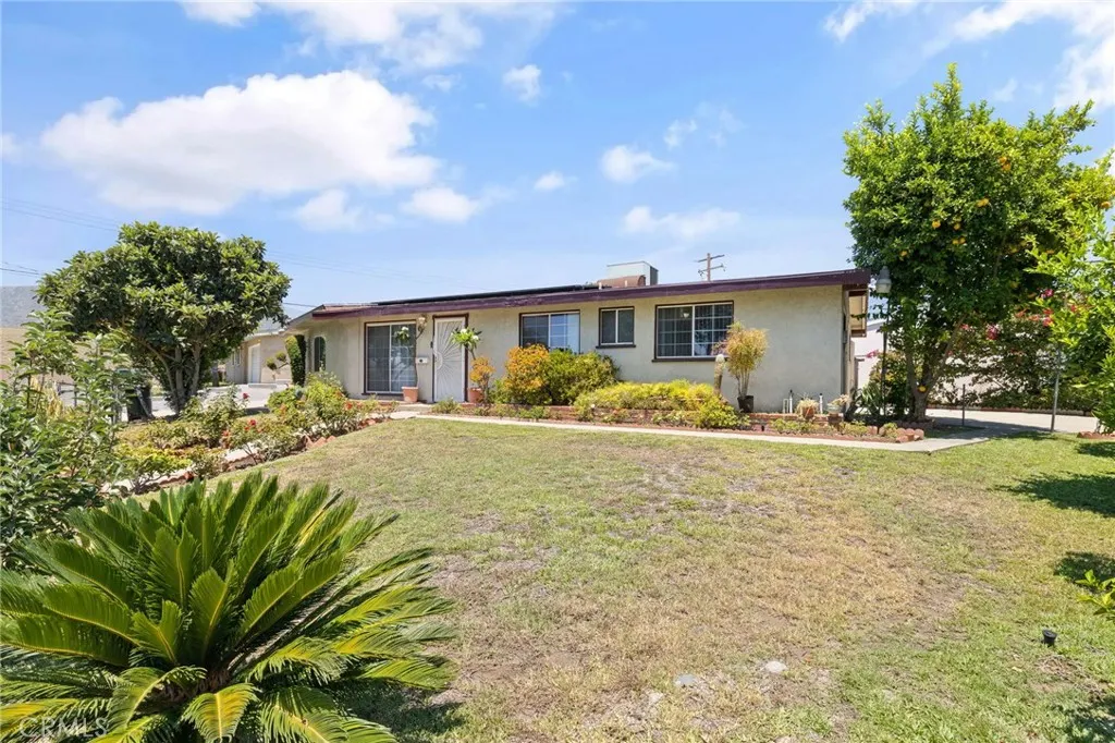 816 Delay Avenue