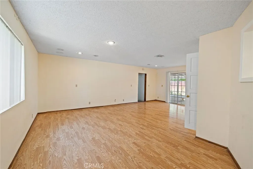 816 Delay Avenue