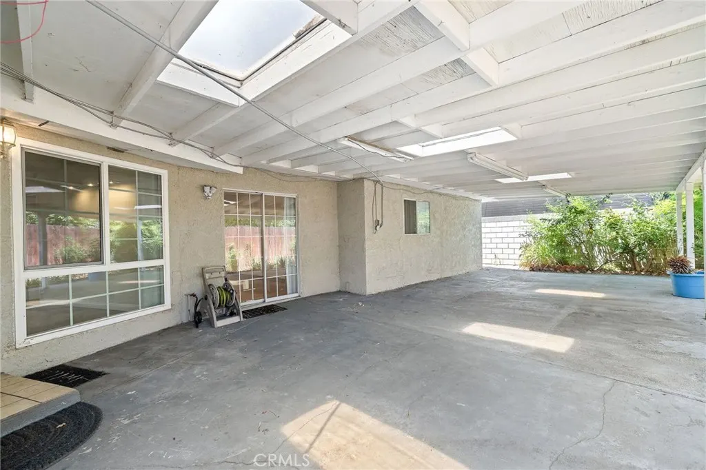 816 Delay Avenue