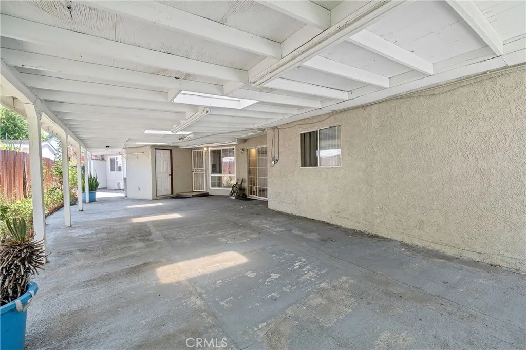 816 Delay Avenue