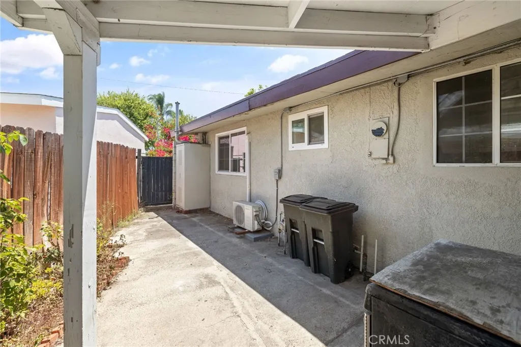 816 Delay Avenue