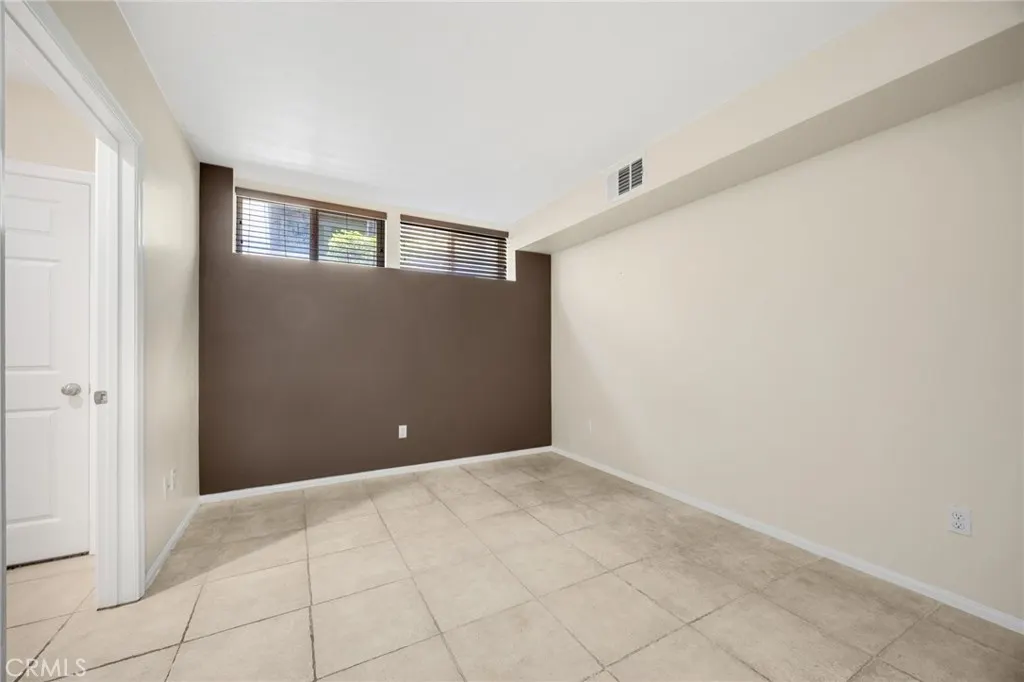 1565 Ledgestone Lane