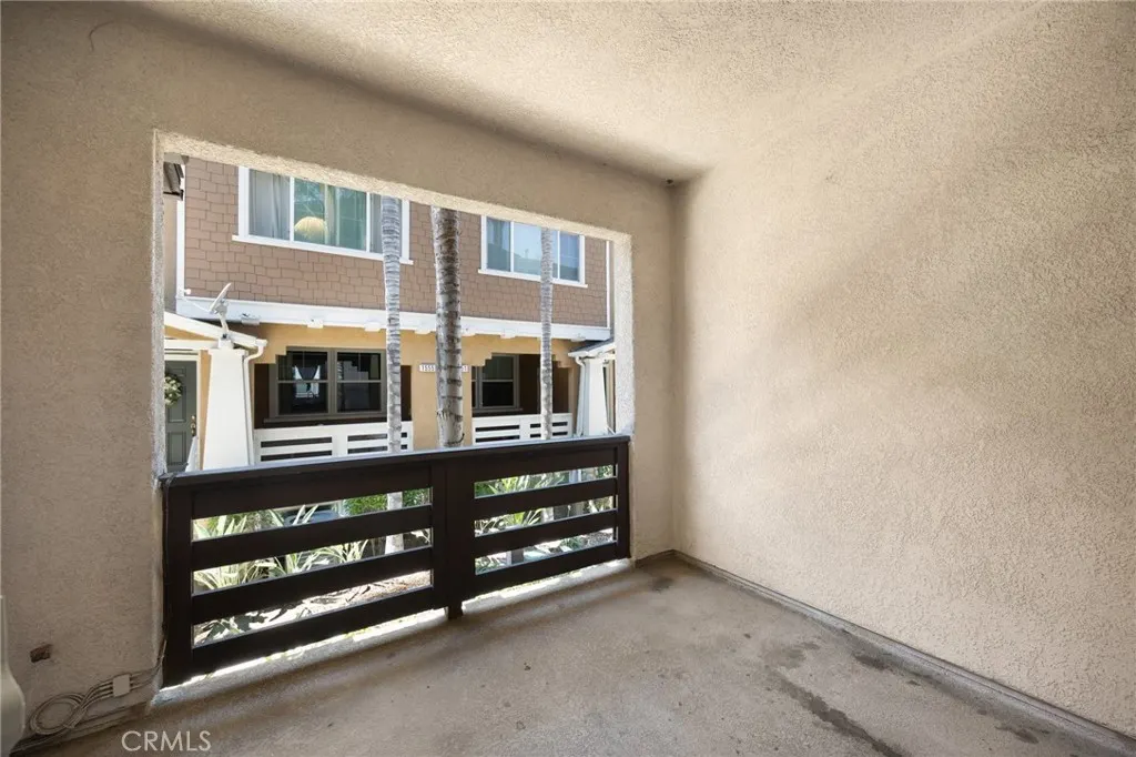 1565 Ledgestone Lane