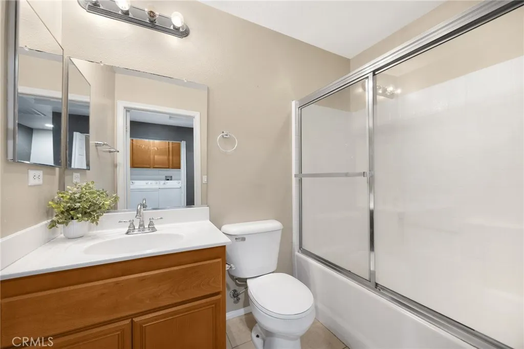 1565 Ledgestone Lane