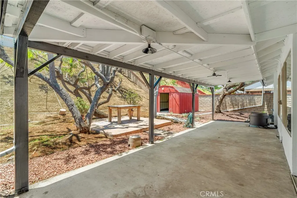1824 Greenleaf Drive