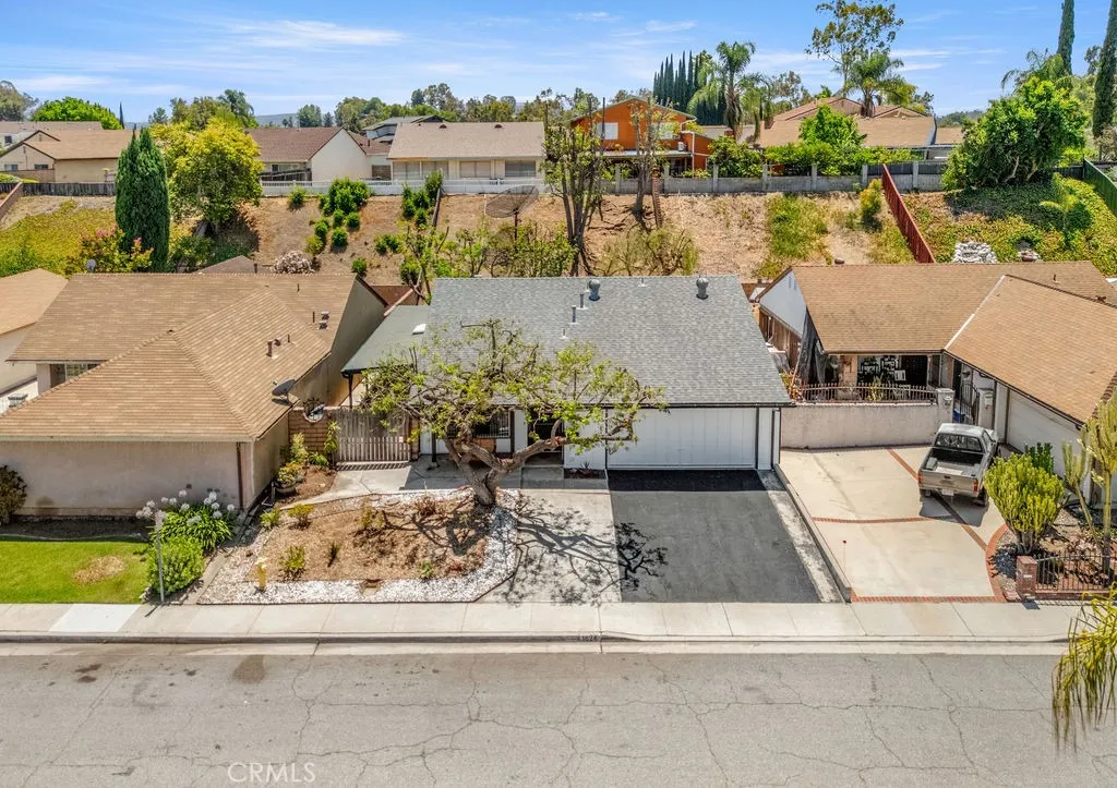 1824 Greenleaf Drive