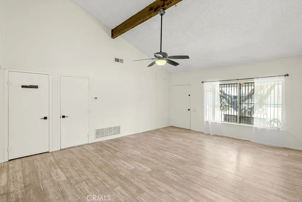 1824 Greenleaf Drive
