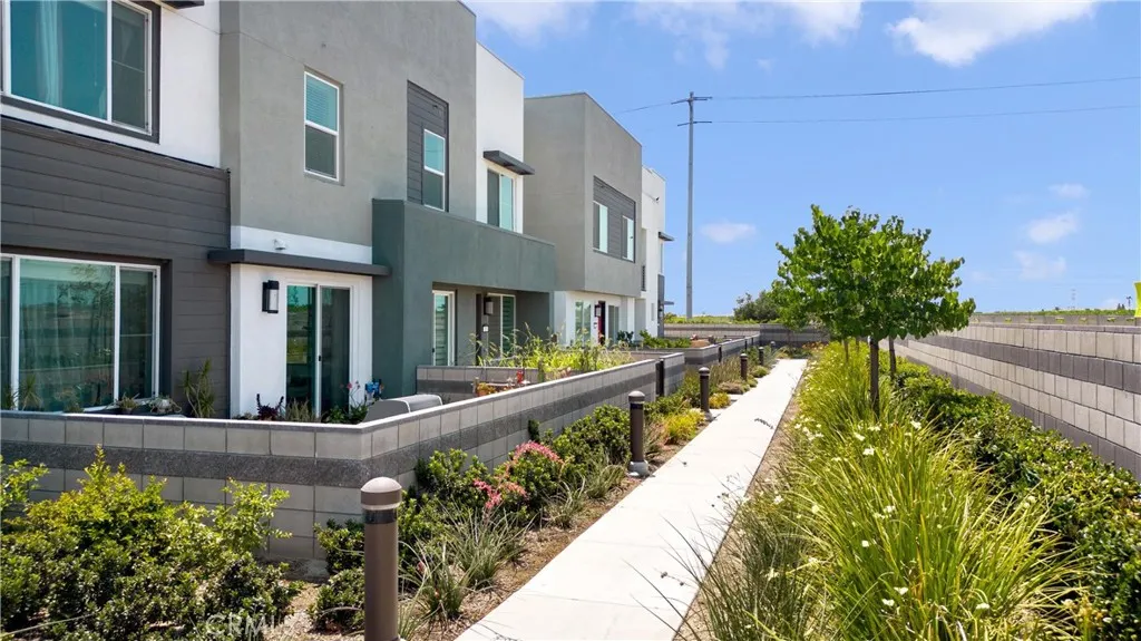 3620 S Allston Paseo, #8