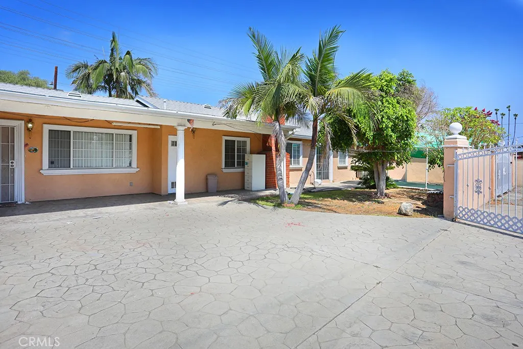 640 S Azusa Avenue