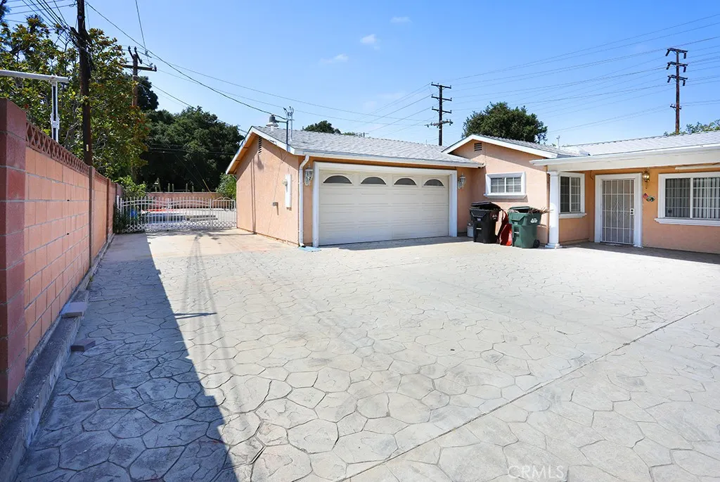 640 S Azusa Avenue