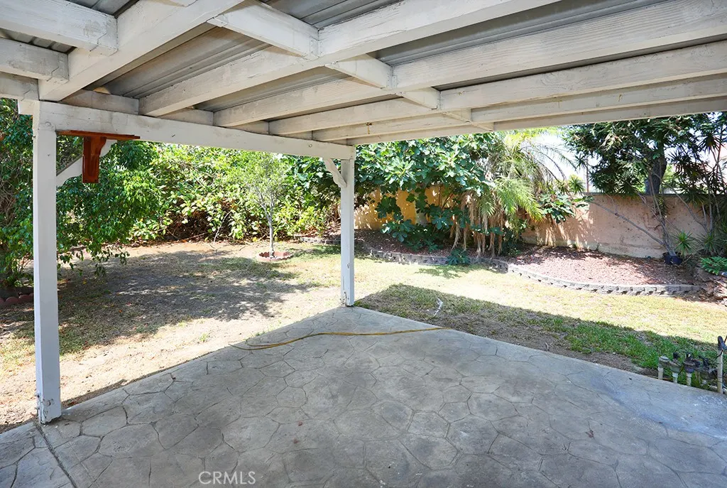 640 S Azusa Avenue