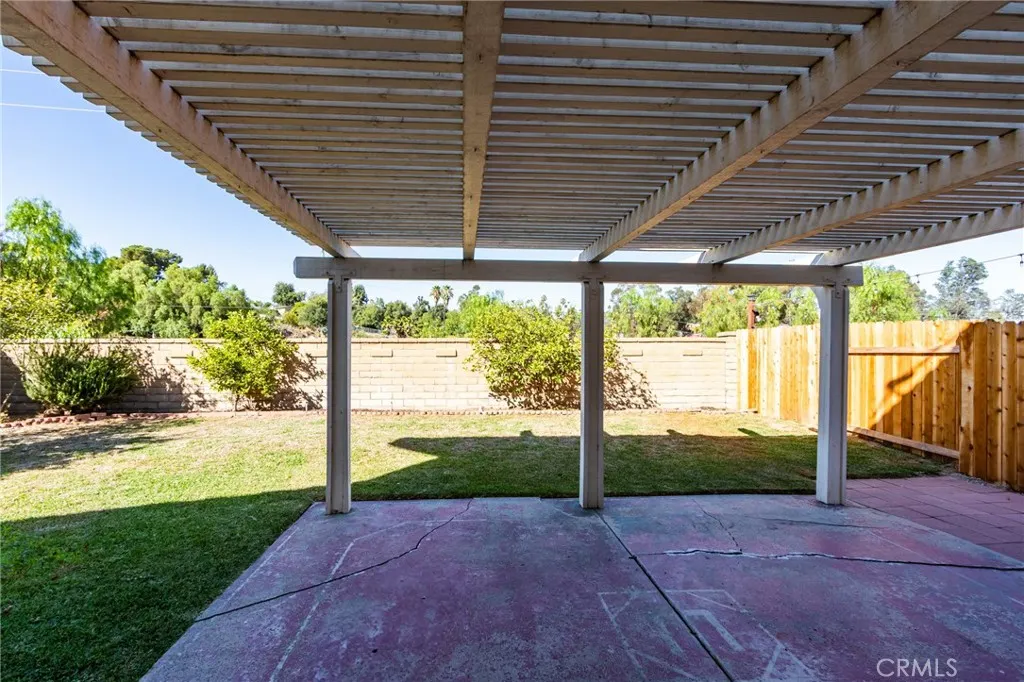 6 Hunter Point Road
