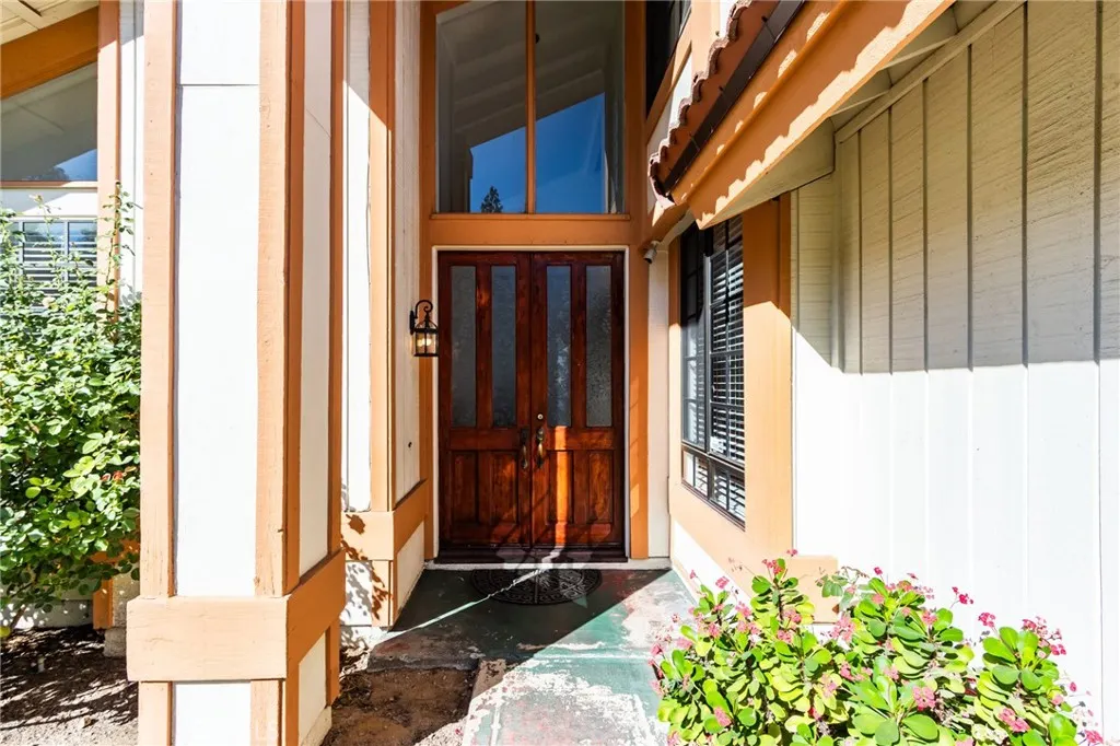 6 Hunter Point Road