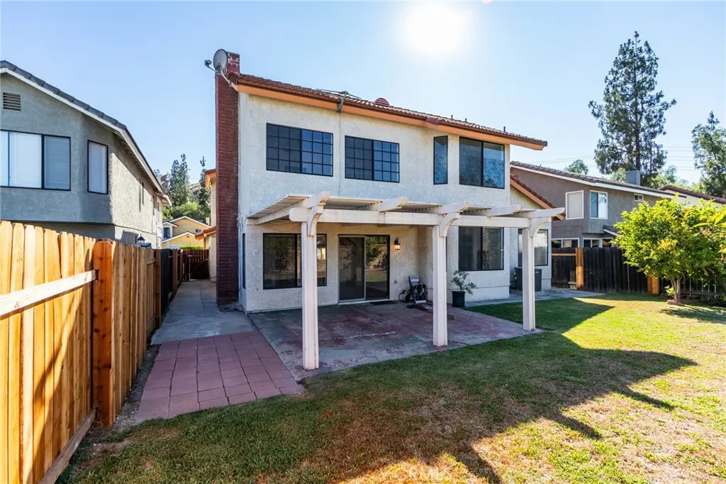 6 Hunter Point Road