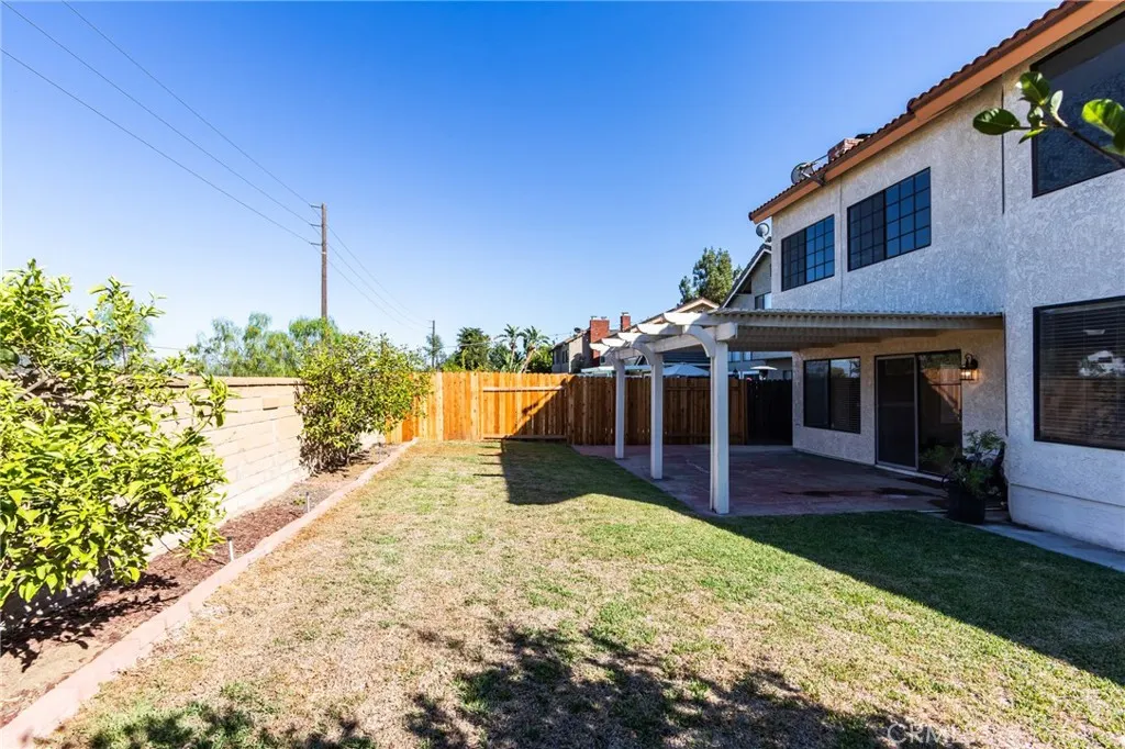 6 Hunter Point Road