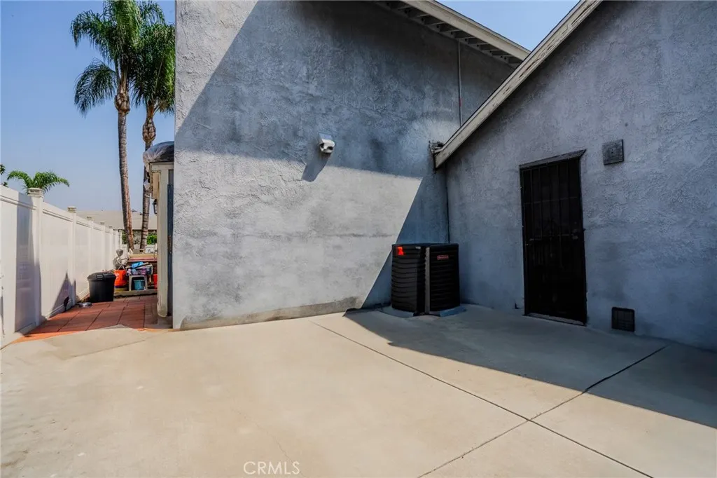 574 E Skylark Drive