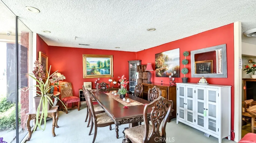 945 N Azusa Avenue