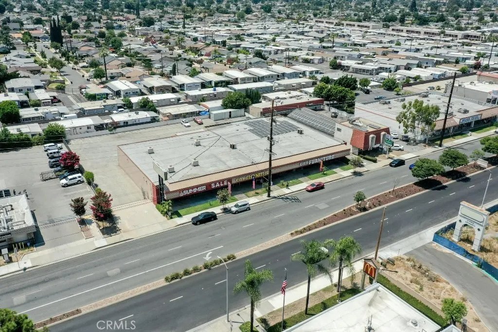 945 N Azusa Avenue