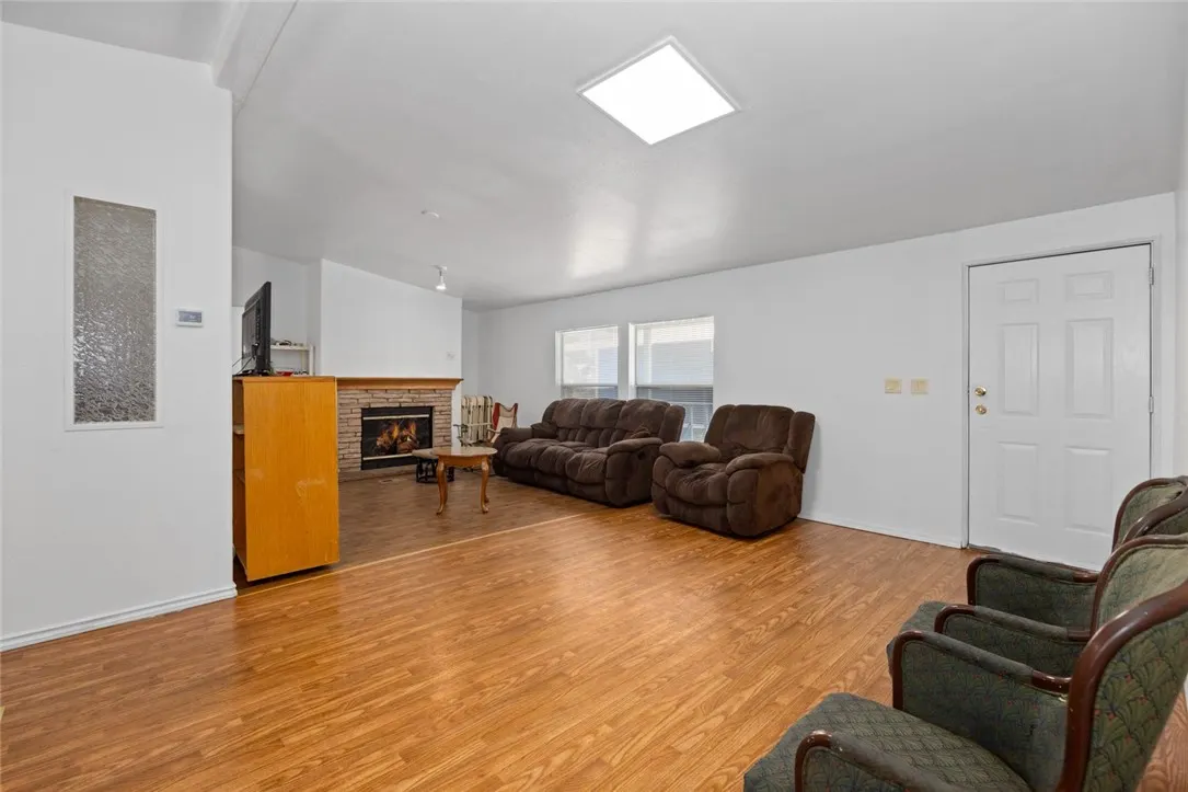 1855 E Riverside Drive, #5