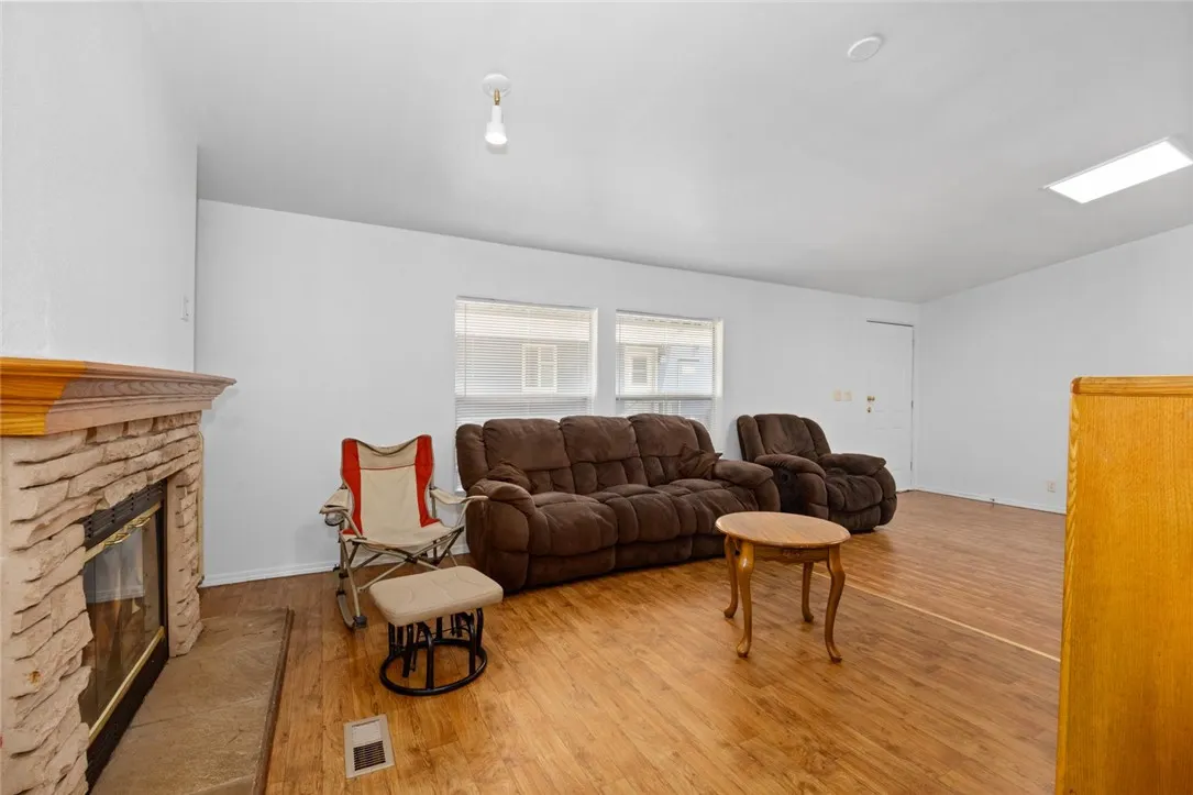 1855 E Riverside Drive, #5