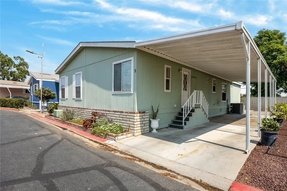 1855 E Riverside Drive, #5