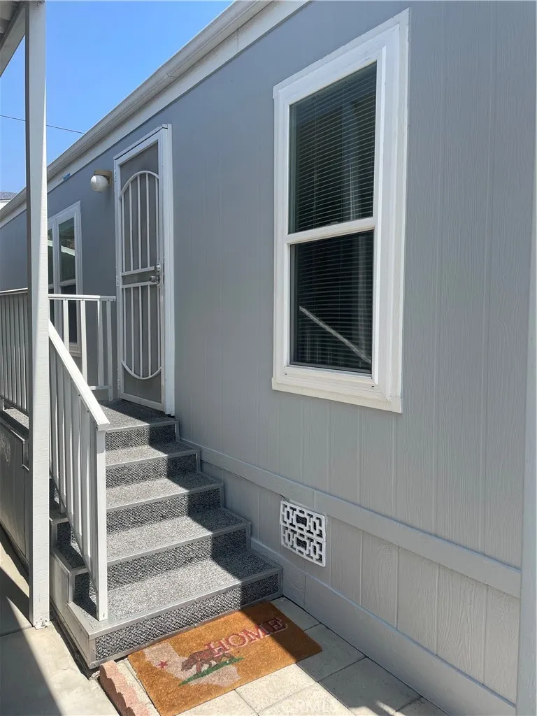 1020 BRADBOURNE Avenue, #4