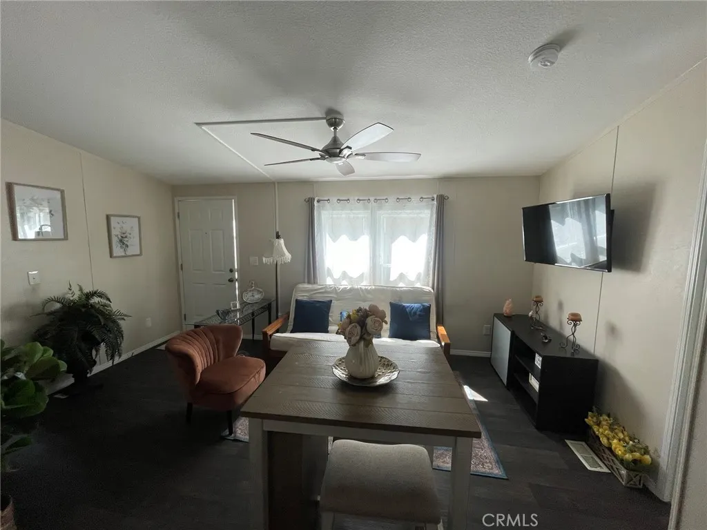 1020 BRADBOURNE Avenue, #4