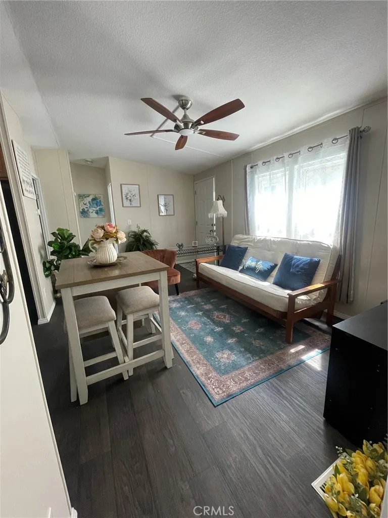 1020 BRADBOURNE Avenue, #4